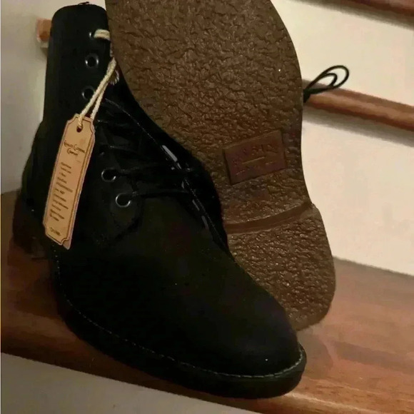 Fat face  NWT combat boots. Spring/Fall season start - Picture 3 of 6